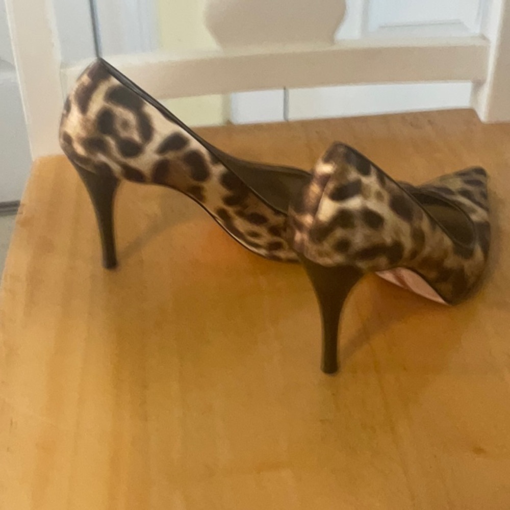 Michael Kors Brown Heels Elegant Design - Picture 6 of 7